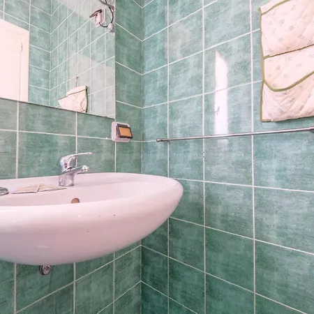 Anna Maria Villa Vulcano (Isola)